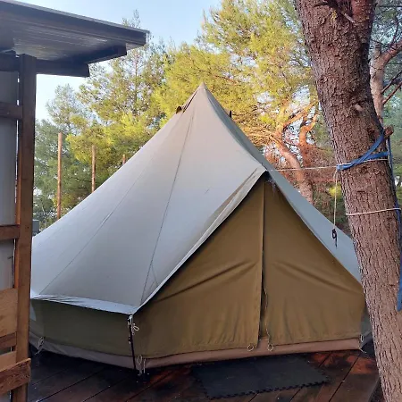 Zelt 2 Camp West Ražanac